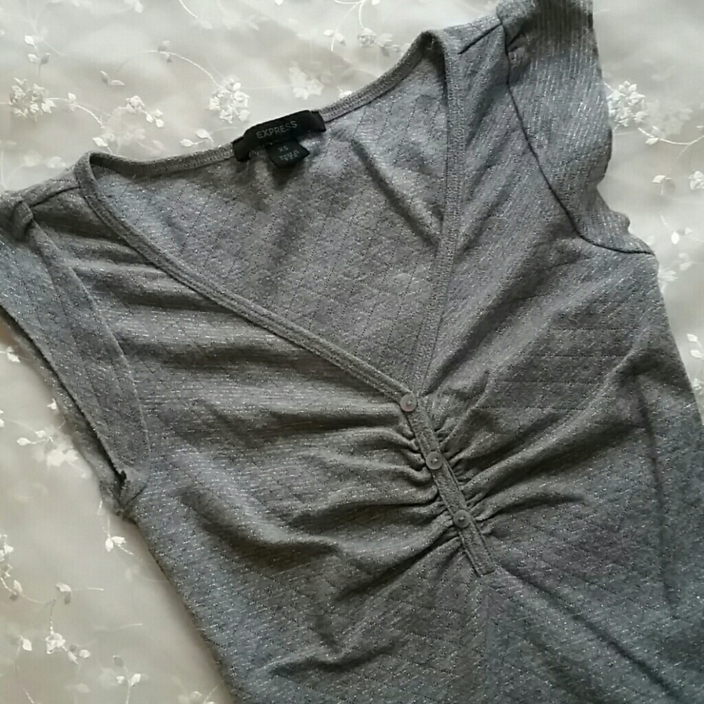 ✅Vintage Express Grey V-neck …